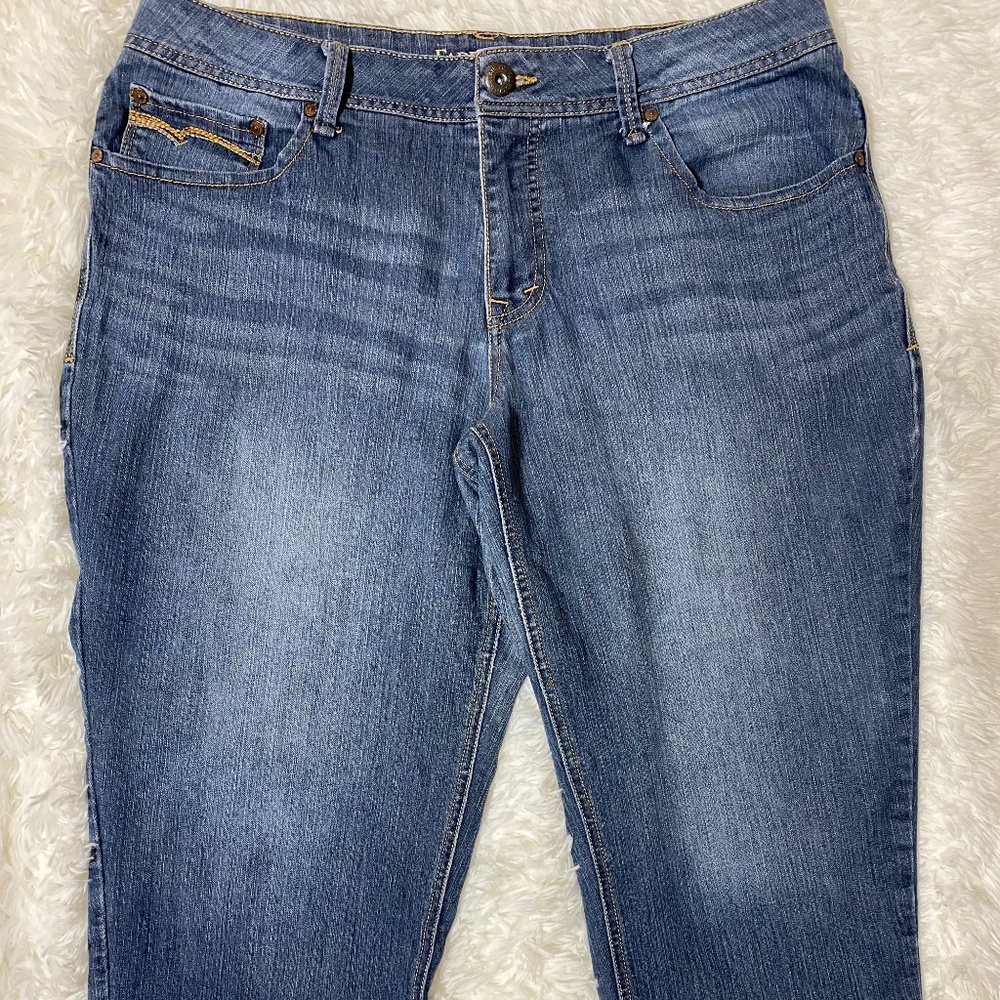 Faded Glory 16 Denim Capri Jeans